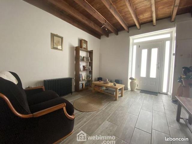 Maison vente à Fontenay-le-Comte, La Jaudonnière