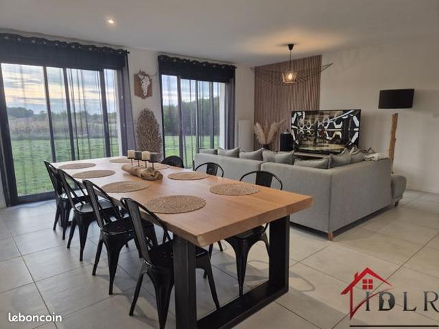 Maison vente à Vitry-le-François, Sainte-marie-du-lac-nuisement