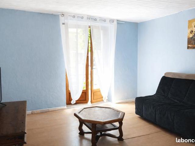 Maison vente à Confolens, Le Grand-madieu