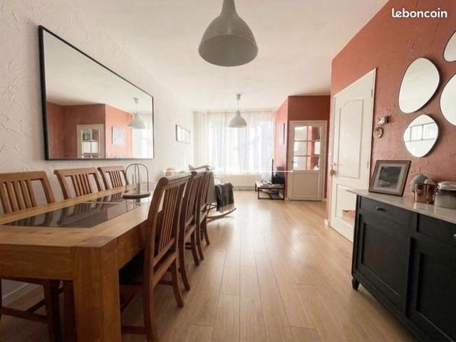 Maison vente à La Chapelle-d'Armentières, Nord