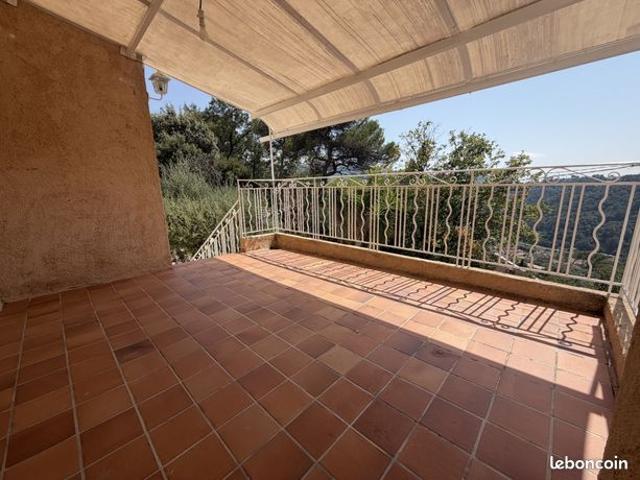 Maison vente à Nice, Drap
