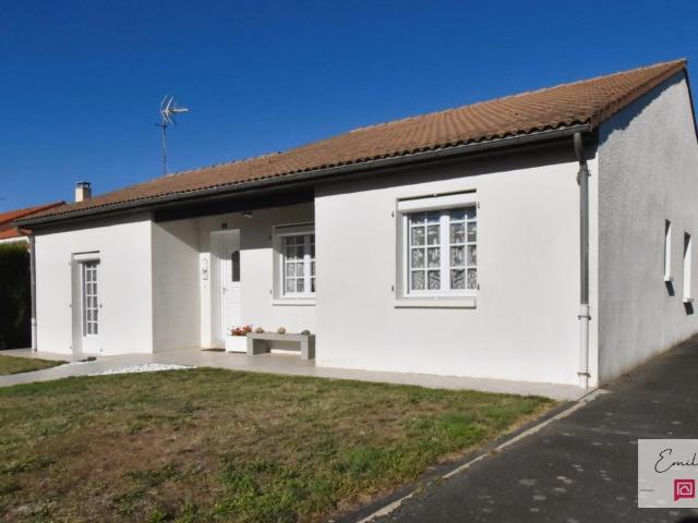 Maison vente à Saint-Pierre-des-Échaubrognes, Deux-Sèvres