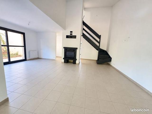 Maison vente à Larris / Maradas / Palette / Bocage, Pontoise
