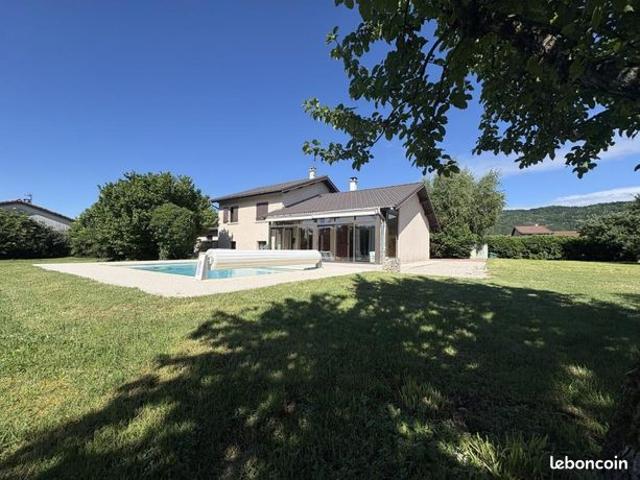 Maison vente à Nantua, Izernore