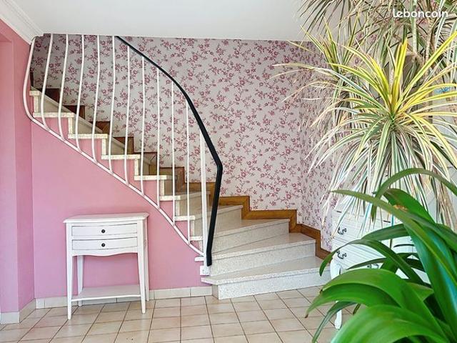Maison vente à Laval, Saint-berthevin