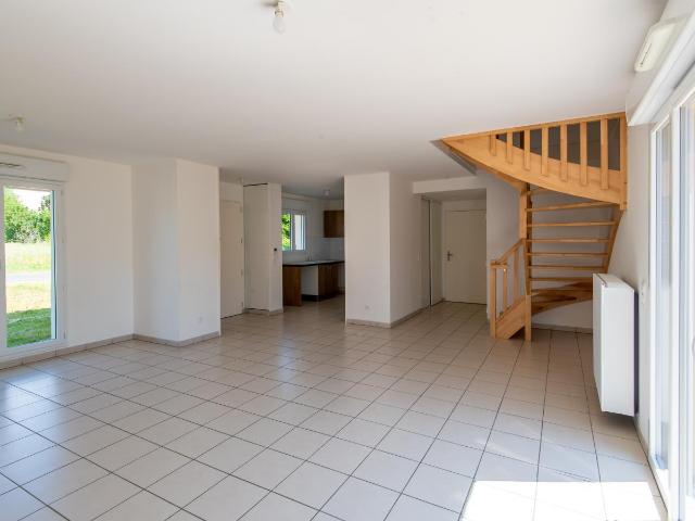 Maison location à Montmorillon, Civaux