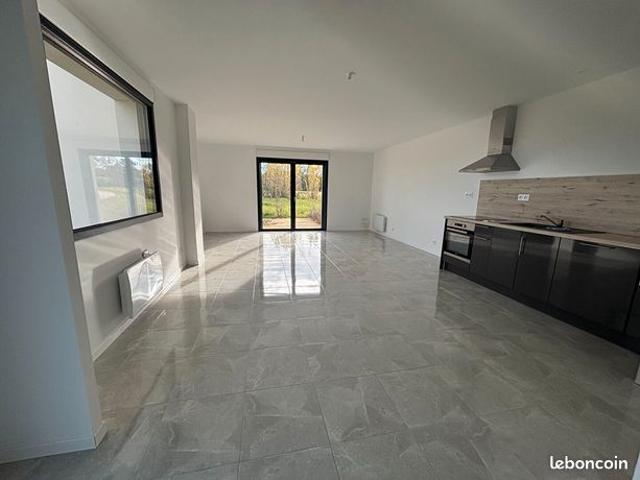 Maison vente à Mazerolles, Charente