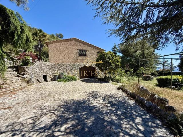 Maison vente à Nice, La Turbie