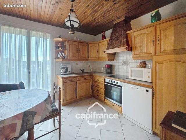 Maison vente à Montmorot, Jura