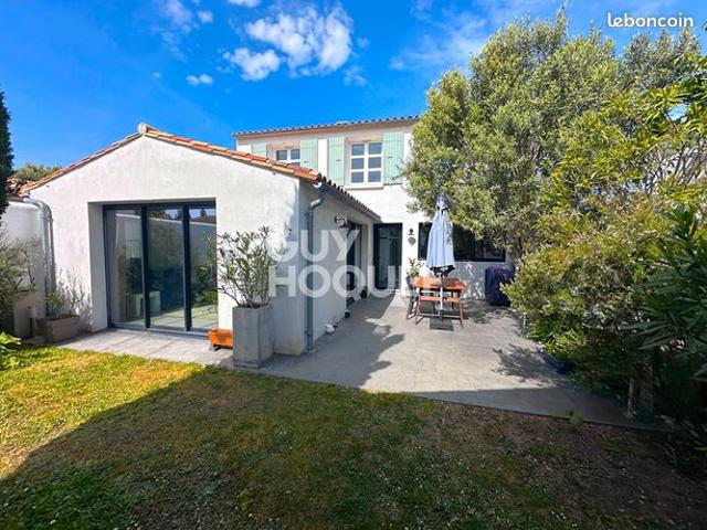 Maison vente à La Rochelle, Loix