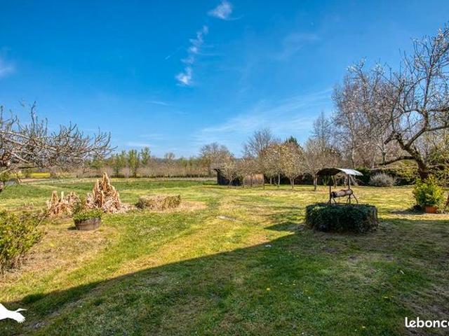 Maison vente à Bergerac, Le Buisson-de-cadouin