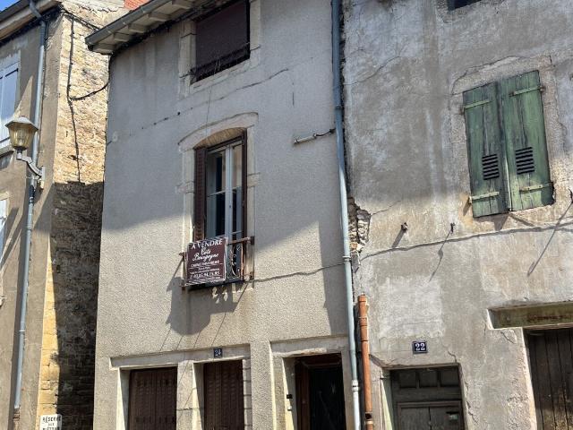 Maison vente à Mâcon, Tournus