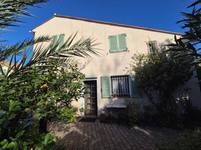 Maison vente à Arrondissement de Toulon, Toulon