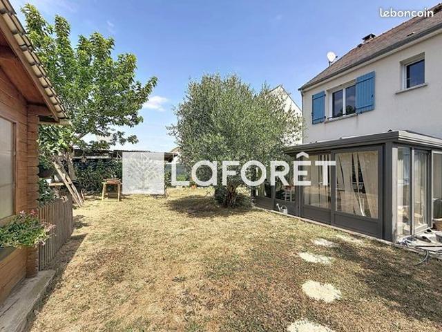 Maison vente à Melun, Guignes