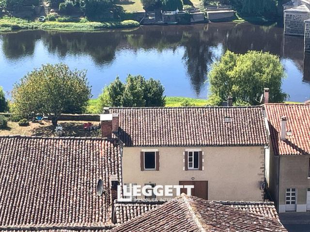 Maison vente à Confolens