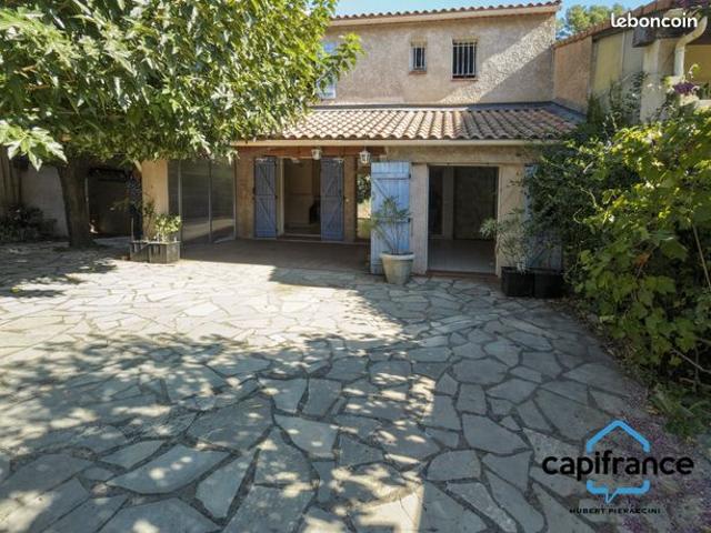 Maison vente à Arrondissement de Toulon, Solliès-toucas