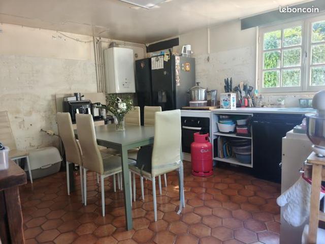Maison vente à Lisieux, Normandie