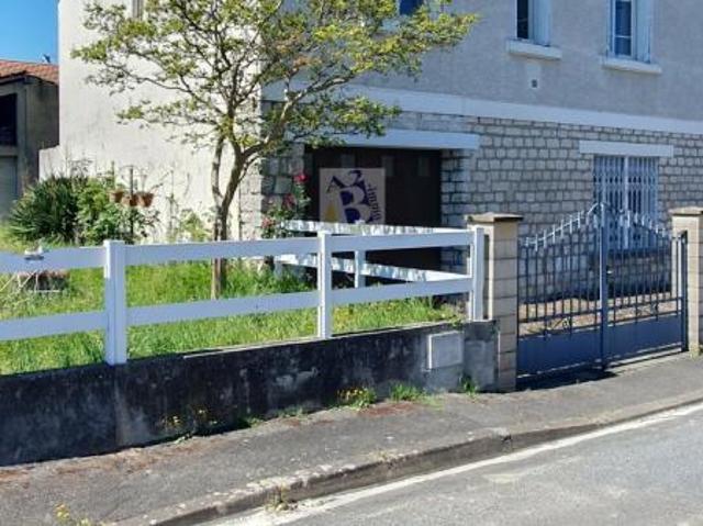Maison vente à Angoulême, Aignes-et-puypéroux