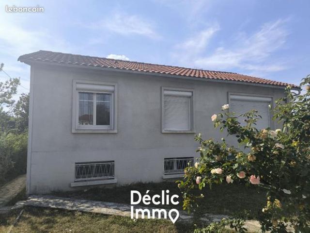 Maison vente à Niort, Mellé