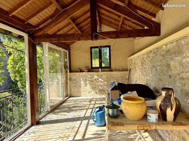 Maison vente à Villefranche-de-Rouergue, Salles-courbatiès