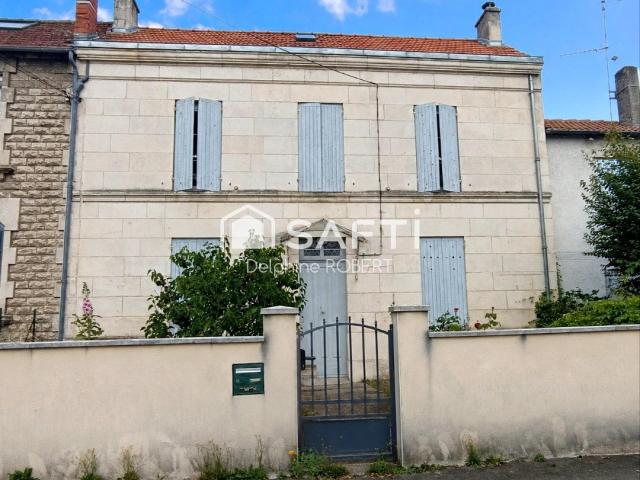 Maison vente à Saintes