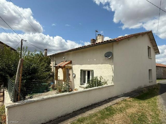 Maison vente à Montmorillon, Civray