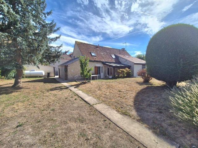 Maison vente à Provins, Chenoise