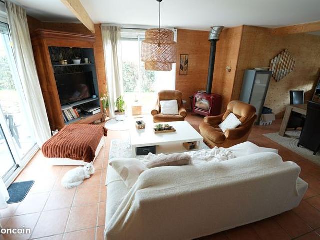 Maison vente à Laval, Entrammes