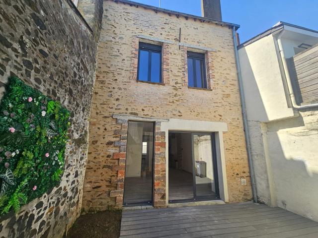 Maison vente à Château-Gontier, Quelaines-saint-gault