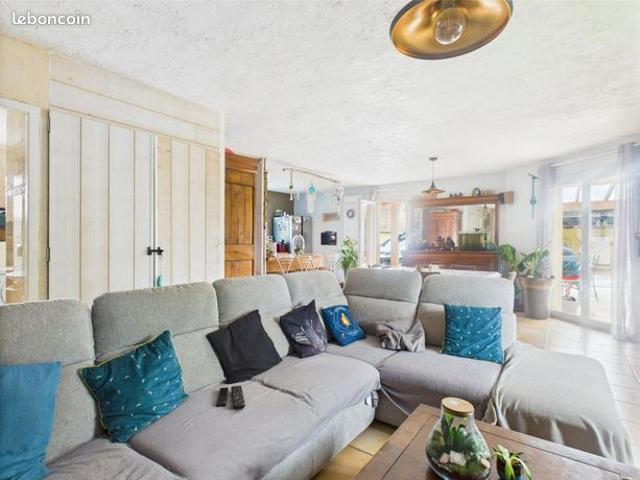 Maison vente à Vienne, Sillans