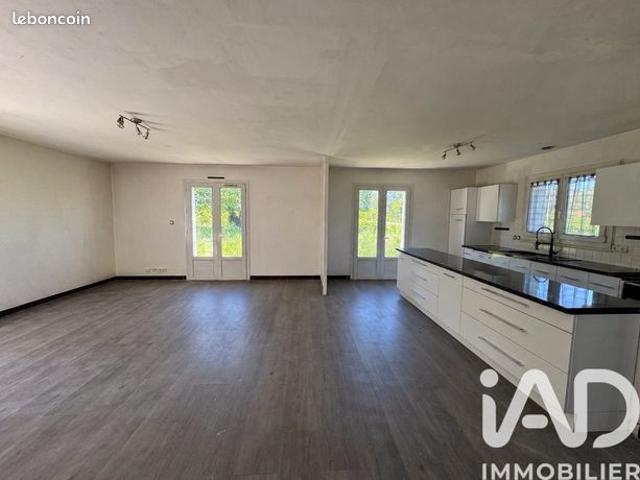 Maison vente à Jonzac, Bois