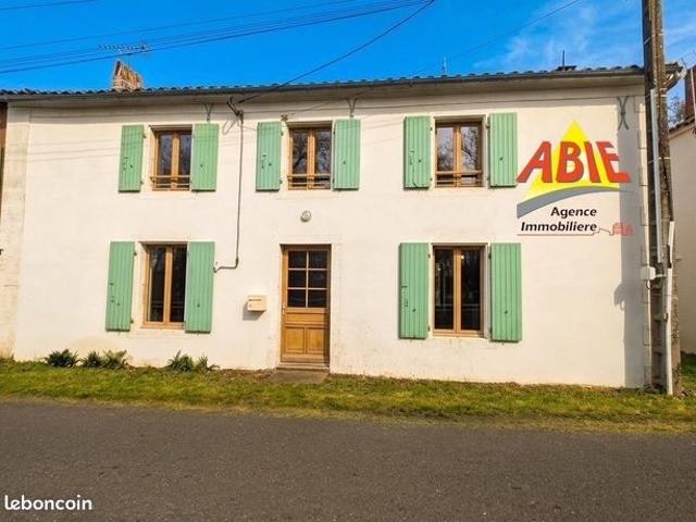 Maison vente à Fontenay-le-Comte, Damvix
