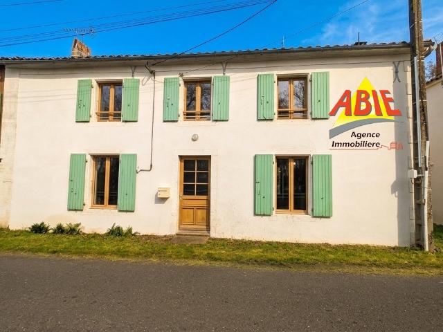 Maison vente à Fontenay-le-Comte, Damvix