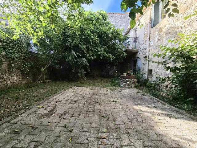 Maison vente à Nîmes, Sommières