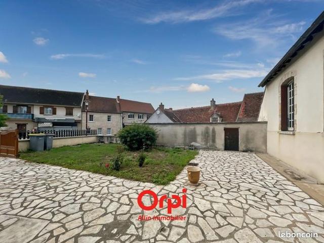 Maison vente à Estivareilles, Loire