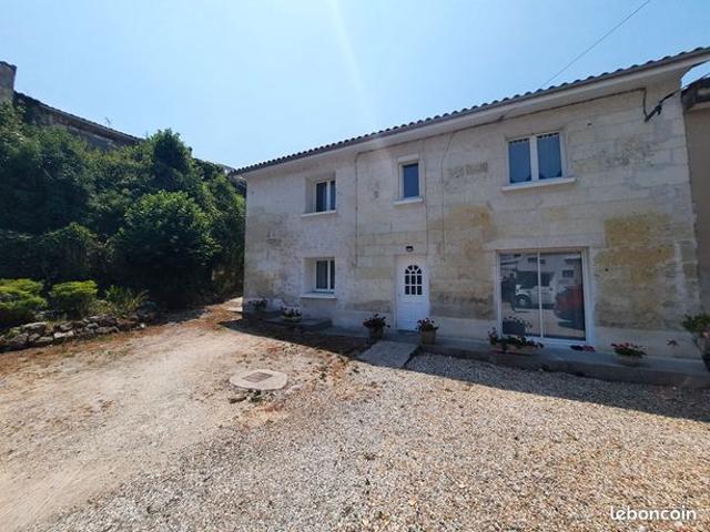 Maison vente à Saintes