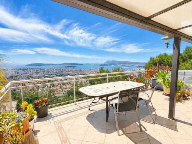 Maison vente à Arrondissement de Toulon, Toulon
