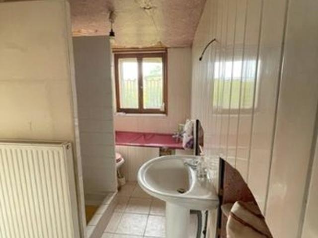 Maison vente à Avesnes-sur-Helpe, Prisches