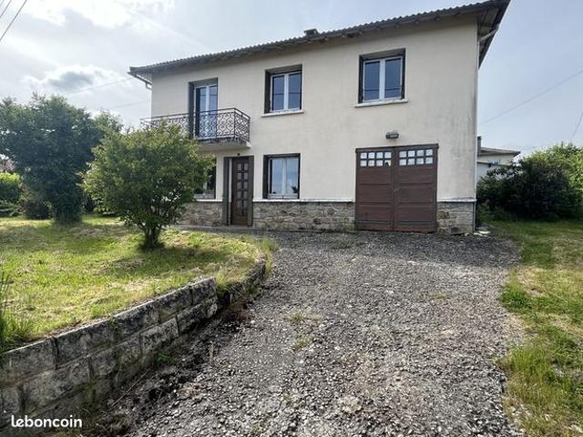 Maison vente à Mauriac, Pleaux