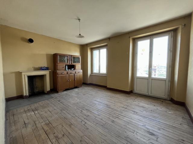Maison vente à Apchon, Cantal