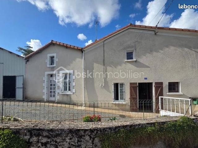 Maison vente à Parthenay, Nouvelle-Aquitaine