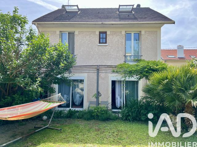 Maison vente à Saint-Germain-en-Laye, Croissy-sur-seine