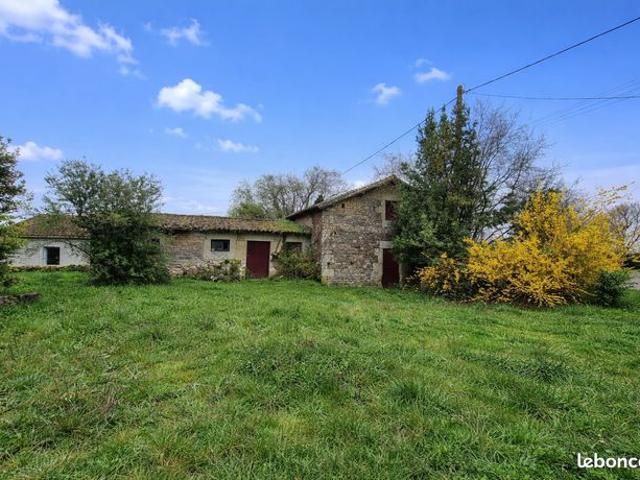Maison vente à Montmorillon, Surin
