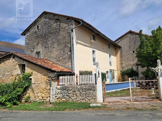 Maison vente à Nontron, La Chapelle-montmoreau