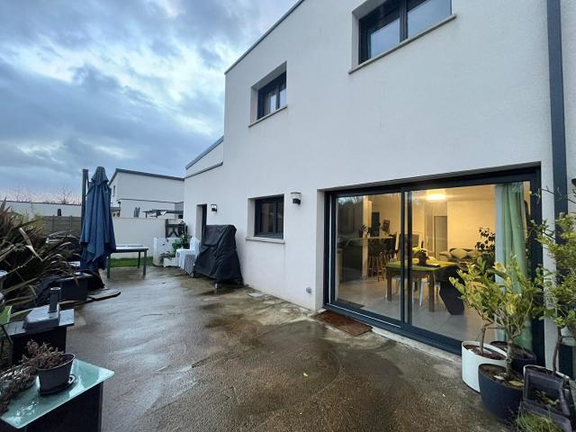 Maison vente à Angers, Montreuil-juigné