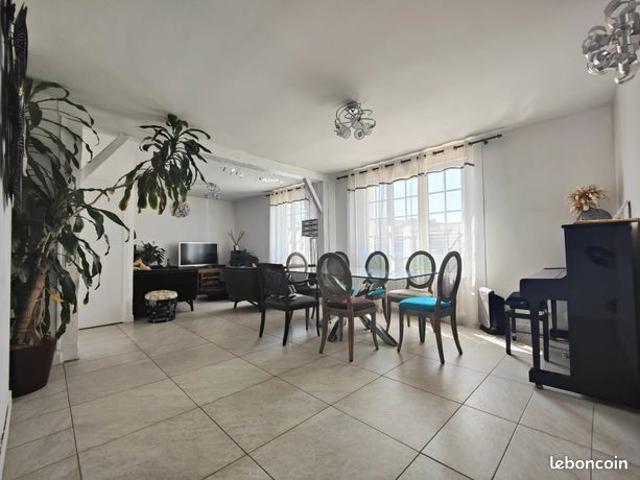 Maison vente à Versailles, Les Clayes-sous-bois