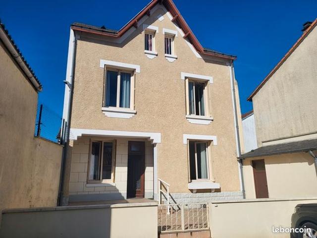 Maison vente à Parthenay, Airvault