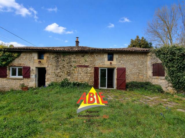 Maison vente à Parthenay, Surin