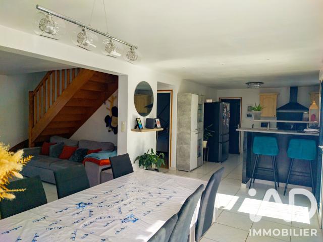 Maison vente à Kerguerizen, Meslan