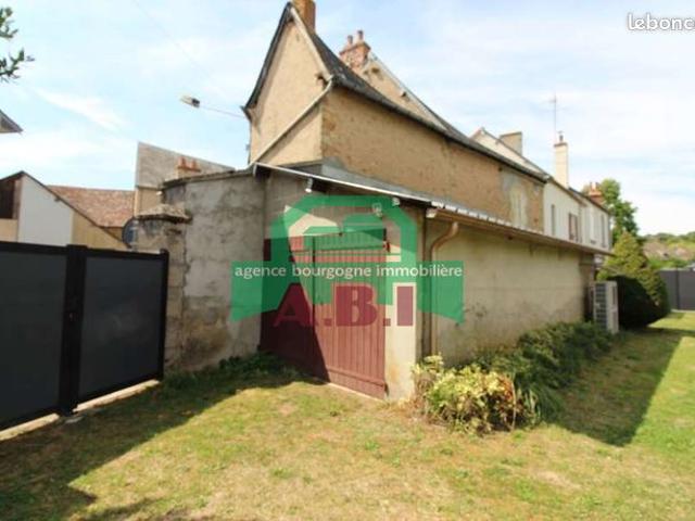 Maison vente à Nevers, Saint-saulge